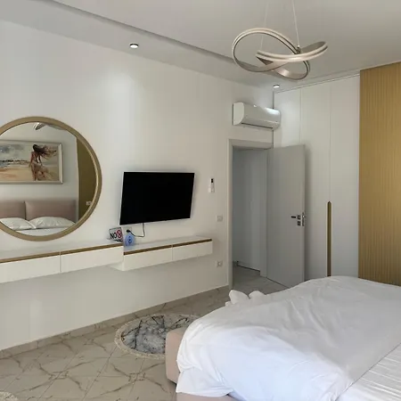 Luxury Seafront 2-bedroom 2-bathroom With Terrace Full Sea View Vollga Promenade
