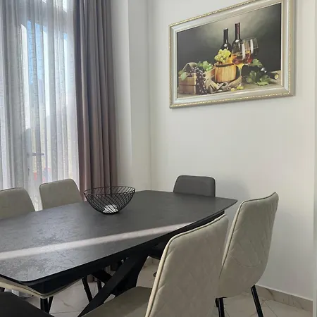 Luxury Seafront 2-bedroom 2-bathroom With Terrace Full Sea View Vollga Promenade Lejlighed