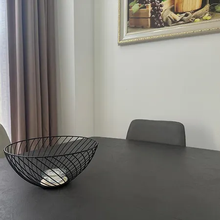 Luxury Seafront 2-bedroom 2-bathroom With Terrace Full Sea View Vollga Promenade *